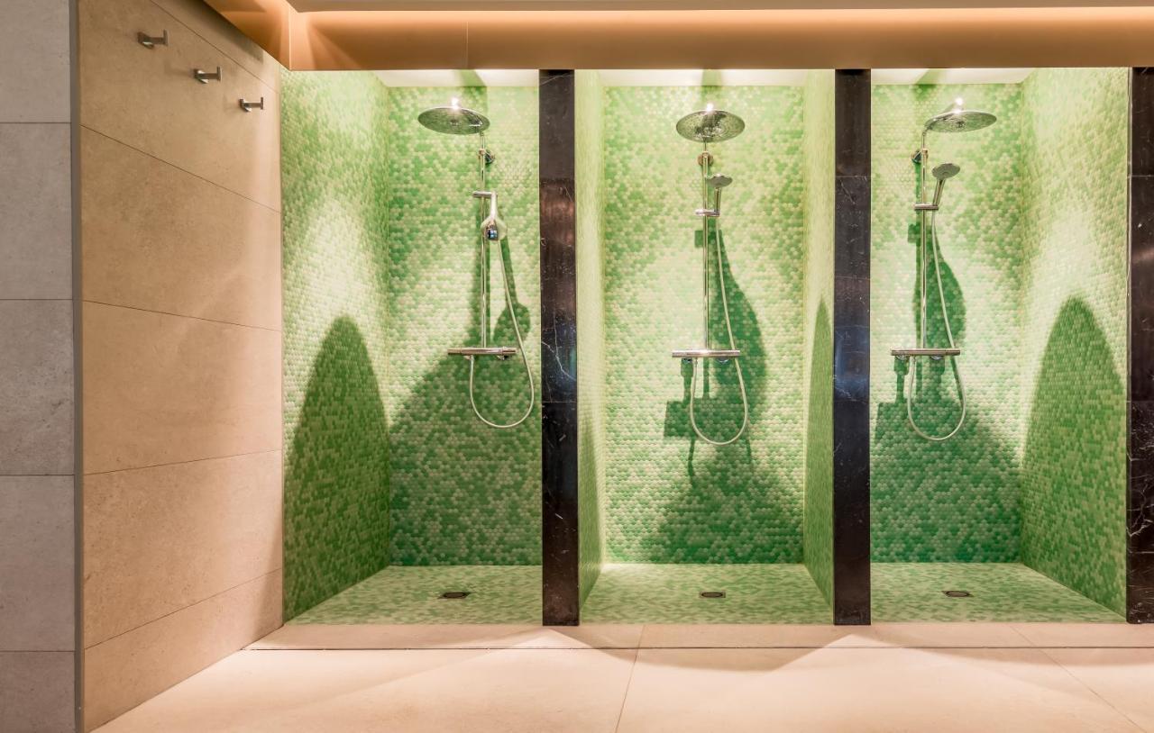 Готель Barcelo La Nucia Palms Екстер'єр фото Shower room