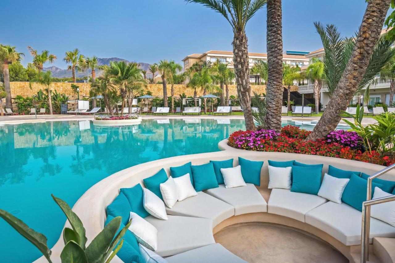 Готель Barcelo La Nucia Palms Екстер'єр фото The resort's main pool