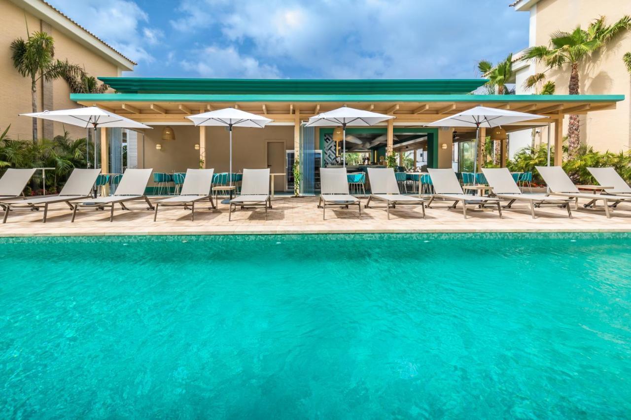 Готель Barcelo La Nucia Palms Екстер'єр фото The pool at the hotel
