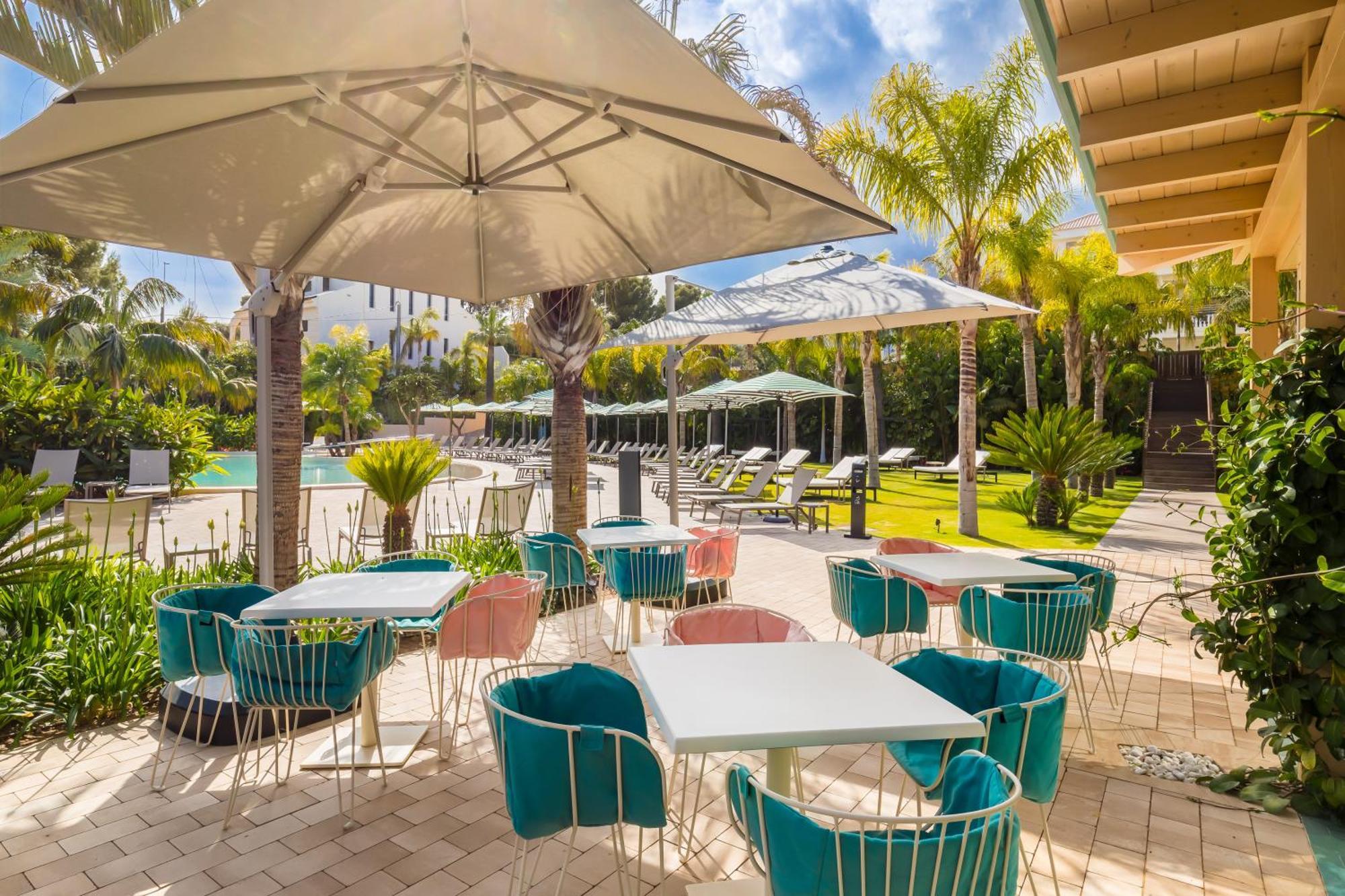 Готель Barcelo La Nucia Palms Екстер'єр фото The pool at the W South Beach