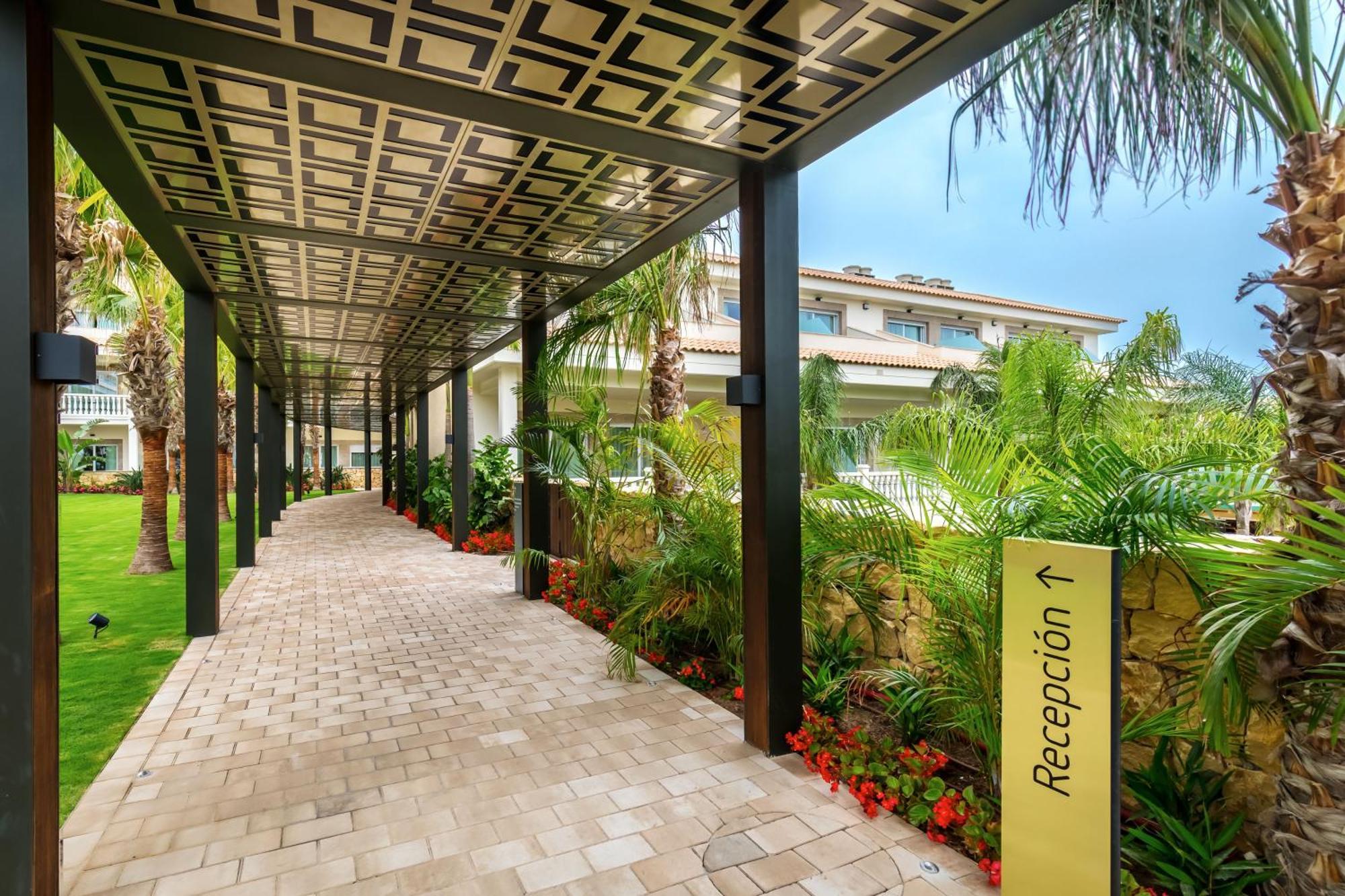 Готель Barcelo La Nucia Palms Екстер'єр фото